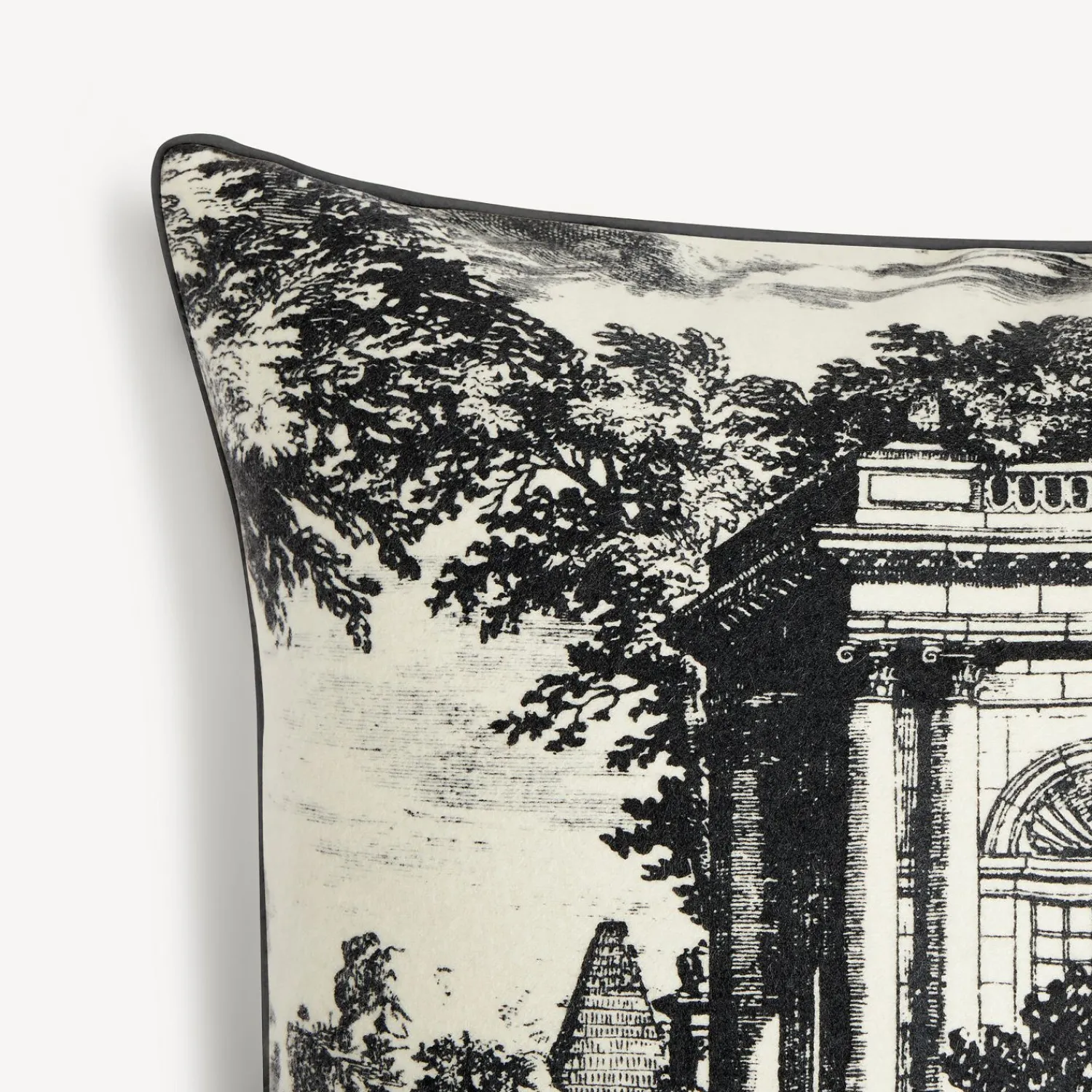 Cushions<Fornasetti Cashmere Cushion Giardino Settecentesco Ivory/Black