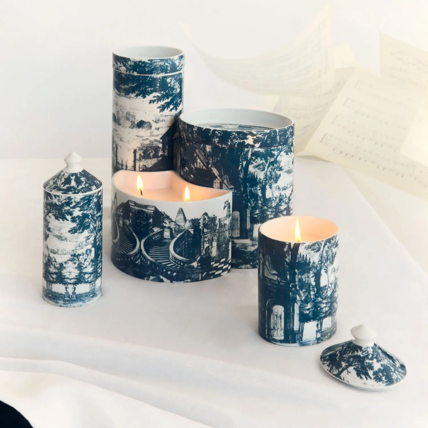 Scented Candles<Fornasetti Nel Mentre Large Scented Candle - Giardino Settecentesco Decor - Giardino Segreto Fragrance Blue/White