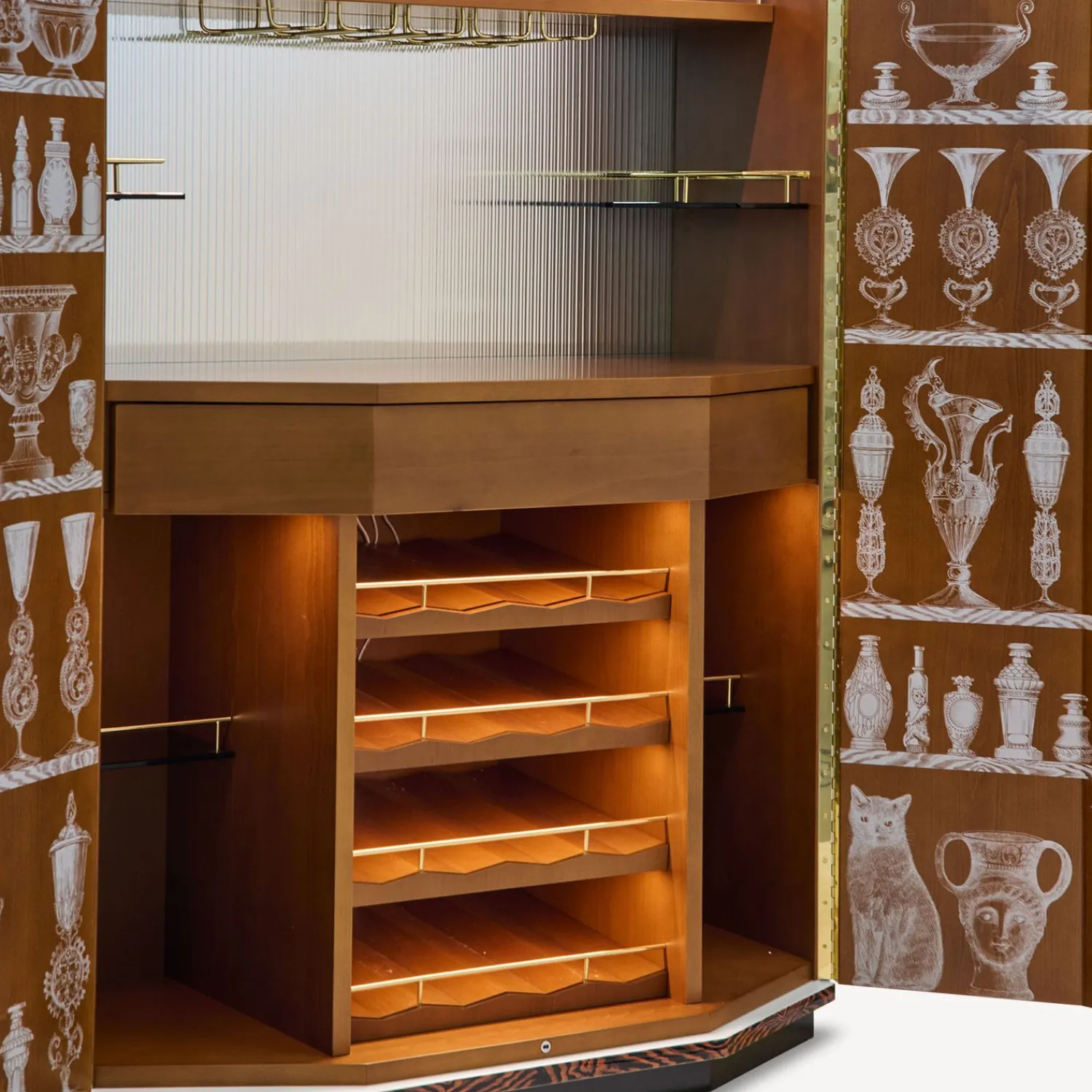 Curved Cabinets<Fornasetti Polyhedric Curved Bar Cabinet Vasi Multicolour