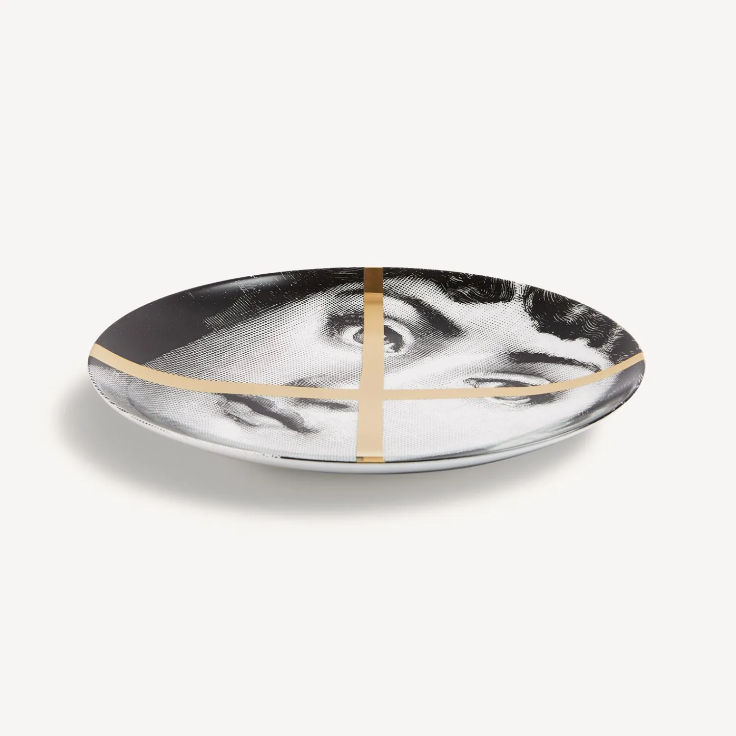 Fragment<Fornasetti Wall Plate Tema E Variazioni N.30 White/Black/Gold